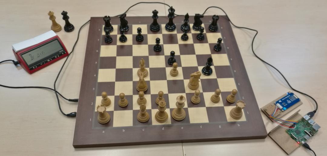 DGT Pi Raspberry Pi Chess Computer + DGT3000 Chess Clock 